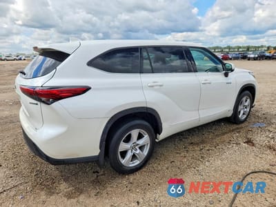 Trzecie zdjęcie samochodu z tyłu: 2021 TOYOTA HIGHLANDER HYBRID LE VIN:5TDBBRCH9MS518684 - miniatura