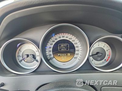 Zdjęcie 9 z 12 samochodu: 2012 MERCEDES-BENZ C 250 VIN:WDDGF4HB6CR223448 - miniatura