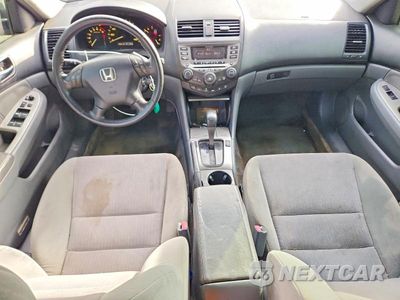 Zdjęcie 8 z 12 samochodu: 2006 HONDA ACCORD EX VIN:1HGCM66556A050419 - miniatura