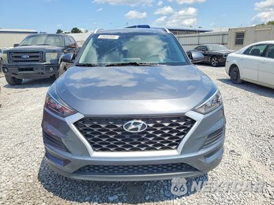 Piąte zdjęcie samochodu w środku: 2021 HYUNDAI TUCSON VALUE VIN:KM8J33A42MU313107 - miniatura