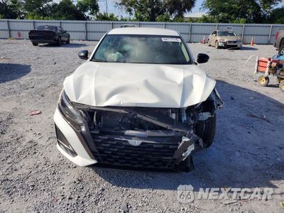Piąte zdjęcie samochodu w środku: 2023 NISSAN ALTIMA SR VIN:1N4BL4CV9PN367660 - miniatura