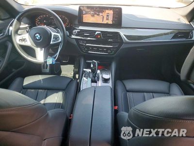 Zdjęcie 8 z 12 samochodu: 2023 BMW M550XI VIN:WBA13BK0XPCN82828 - miniatura