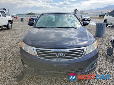 Piąte zdjęcie samochodu w środku: 2009 KIA OPTIMA LX VIN:KNAGE228695295293 - miniatura