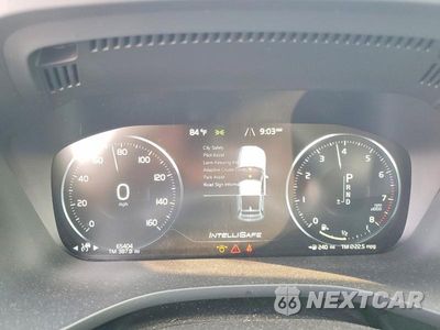 Zdjęcie 9 z 14 samochodu: 2019 VOLVO XC60 T5 VIN:LYV102RK2KB214501 - miniatura
