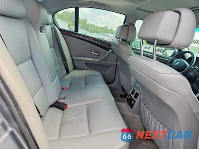 Zdjęcie 10 z 12 samochodu: 2010 BMW 528 I VIN:WBANU5C57AC460509 - miniatura