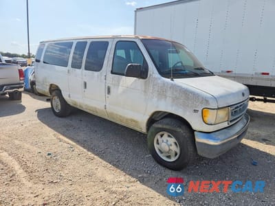 Czwarte zdjęcie samochodu z boku: 1999 FORD ECONOLINE E350 SUPER DUTY WAGON VIN:1FBSS31SXXHA91007 - miniatura