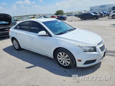 Czwarte zdjęcie samochodu z boku: 2011 CHEVROLET CRUZE LS VIN:1G1PC5SH3B7186156 - miniatura