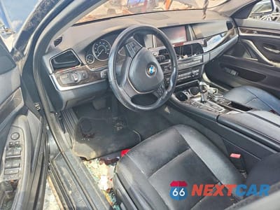 Zdjęcie 8 z 12 samochodu: 2015 BMW 528 XI VIN:WBA5A7C51FD620874 - miniatura