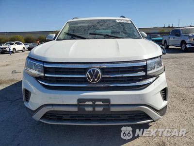 Piąte zdjęcie samochodu w środku: 2023 VOLKSWAGEN ATLAS SE VIN:1V2JR2CA7PC547185 - miniatura