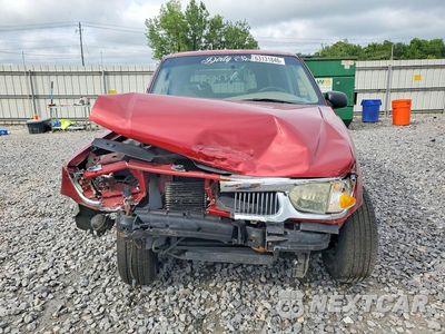 Piąte zdjęcie samochodu w środku: 2000 MERCURY MOUNTAINEER VIN:4M2ZU66E7YUJ32396 - miniatura