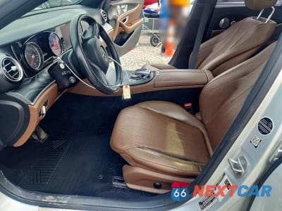 Zdjęcie 7 z 12 samochodu: 2018 MERCEDES-BENZ E 300 4MATIC VIN:WDDZF4KB3JA343964 - miniatura