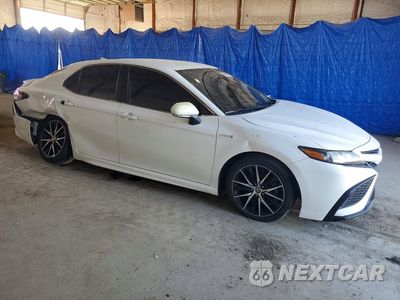 Czwarte zdjęcie samochodu z boku: 2021 TOYOTA CAMRY SE VIN:4T1G31AK3MU547530 - miniatura