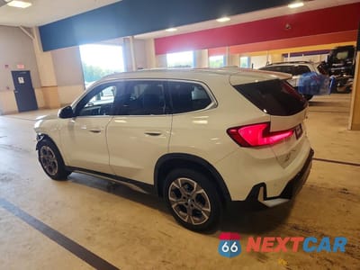 Drugie zdjęcie samochodu z przodu: 2023 BMW X1 XDRIVE28I VIN:WBX73EF08P5X81165 - miniatura