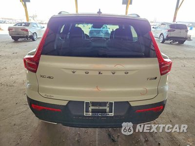 Zdjęcie 6 z 12 samochodu: 2020 VOLVO XC40 T5 R-DESIGN VIN:YV4162UM5L2348653 - miniatura