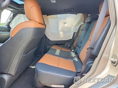 Zdjęcie 11 z 13 samochodu: 2026 LEXUS GX 550 PREMIUM+ VIN:JTJTBCDX8T5094701 - miniatura