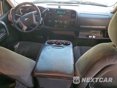 Zdjęcie 8 z 12 samochodu: 2007 CHEVROLET SILVERADO K1500 VIN:2GCEK19J271711926 - miniatura