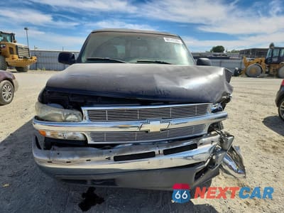 Piąte zdjęcie samochodu w środku: 2001 CHEVROLET TAHOE C1500 VIN:1GNEC13T81J125436 - miniatura
