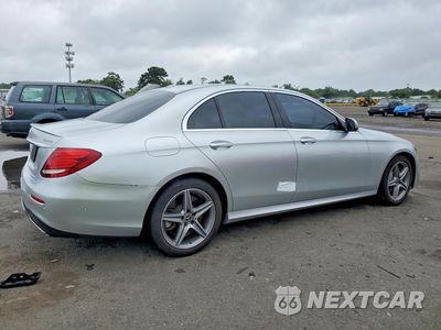 Trzecie zdjęcie samochodu z tyłu: 2019 MERCEDES-BENZ E 450 4MATIC VIN:WDDZF6JB0KA519786 - miniatura