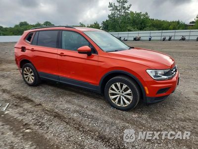 Czwarte zdjęcie samochodu z boku: 2018 VOLKSWAGEN TIGUAN S VIN:3VV0B7AX5JM109360 - miniatura