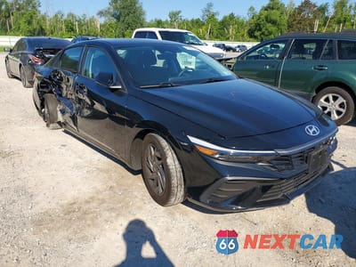 Czwarte zdjęcie samochodu z boku: 2024 HYUNDAI ELANTRA SEL VIN:KMHLM4DG6RU847946 - miniatura