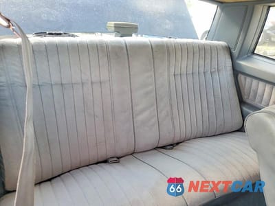 Zdjęcie 10 z 12 samochodu: 1988 CHEVROLET MONTE CARLO VIN:1G1GZ11G4JP122125 - miniatura