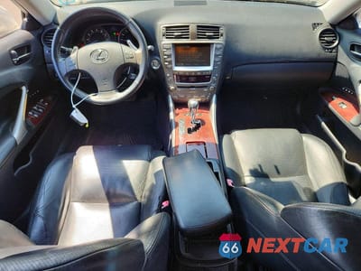 Zdjęcie 8 z 12 samochodu: 2006 LEXUS IS 350 VIN:JTHBE262662006718 - miniatura