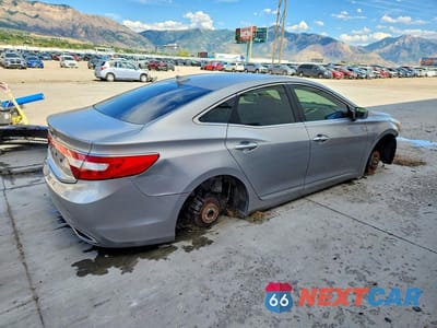 Trzecie zdjęcie samochodu z tyłu: 2012 HYUNDAI AZERA BASE VIN:KMHFG4JG1CA149875 - miniatura