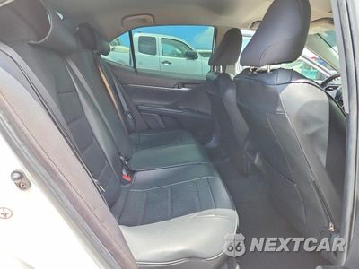 Zdjęcie 10 z 12 samochodu: 2019 TOYOTA CAMRY L VIN:4T1B11HKXKU723329 - miniatura