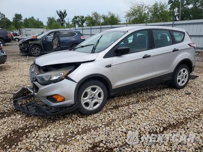 2018 FORD ESCAPE S 1FMCU0F7XJUA12605 - główne zdjęcie licytacji z USA - miniatura