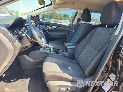 Zdjęcie 7 z 13 samochodu: 2017 NISSAN ROGUE SPORT SV VIN:JN1BJ1CP8HW025339 - miniatura