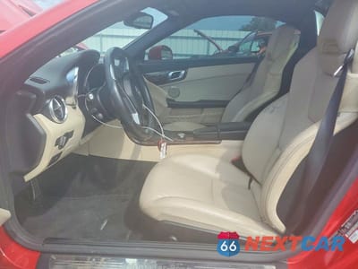Zdjęcie 7 z 12 samochodu: 2015 MERCEDES-BENZ SLK 250 VIN:WDDPK4HA2FF113103 - miniatura