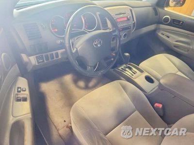 Zdjęcie 8 z 12 samochodu: 2005 TOYOTA TACOMA ACCESS CAB VIN:5TETX22N85Z080474 - miniatura