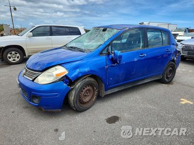 2009 NISSAN VERSA 1.8 S 3N1BC13E69L436383 - główne zdjęcie licytacji z USA - miniatura