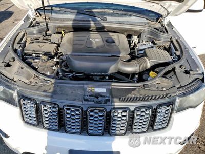 Zdjęcie 11 z 12 samochodu: 2018 JEEP GRAND CHEROKEE LAREDO VIN:1C4RJFAG8JC202880 - miniatura