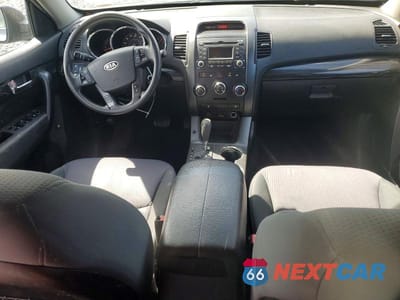 Zdjęcie 8 z 13 samochodu: 2012 KIA SORENTO LX VIN:5XYKT3A60CG236103 - miniatura