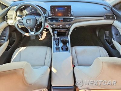 Zdjęcie 8 z 12 samochodu: 2019 HONDA ACCORD LX VIN:1HGCV1F11KA083277 - miniatura