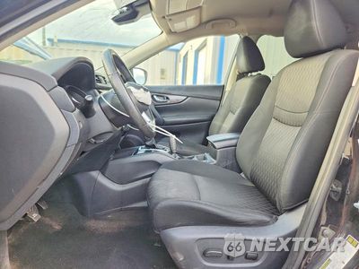 Zdjęcie 7 z 13 samochodu: 2019 NISSAN ROGUE SV VIN:KNMAT2MT5KP507336 - miniatura
