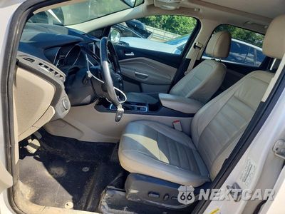 Zdjęcie 7 z 13 samochodu: 2017 FORD ESCAPE TITANIUM VIN:1FMCU9J98HUE21600 - miniatura