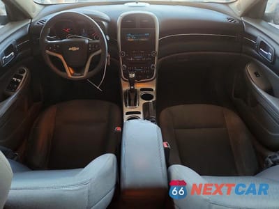 Zdjęcie 8 z 12 samochodu: 2014 CHEVROLET MALIBU LS VIN:1G11B5SL3EF148210 - miniatura