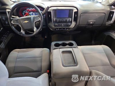Zdjęcie 8 z 13 samochodu: 2017 CHEVROLET SILVERADO K1500 LT VIN:3GCUKREC8HG216012 - miniatura