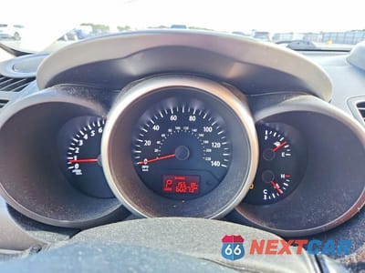 Zdjęcie 9 z 13 samochodu: 2013 KIA SOUL + VIN:KNDJT2A64D7776980 - miniatura