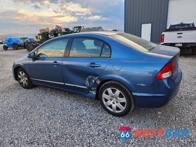 Drugie zdjęcie samochodu z przodu: 2010 HONDA CIVIC LX VIN:2HGFA1F51AH540956 - miniatura