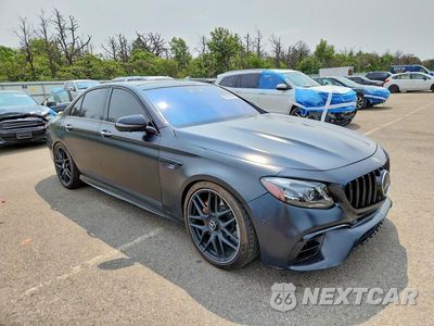 Czwarte zdjęcie samochodu z boku: 2018 MERCEDES-BENZ E 63 AMG-S VIN:WDDZF8KB8JA229580 - miniatura