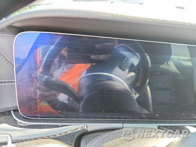 Zdjęcie 9 z 12 samochodu: 2019 MERCEDES-BENZ AMG GT 63 VIN:WDD7X8JB4KA006797 - miniatura