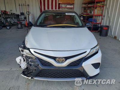 Piąte zdjęcie samochodu w środku: 2019 TOYOTA CAMRY XSE VIN:4T1B61HK6KU297267 - miniatura