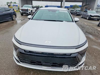 Piąte zdjęcie samochodu w środku: 2024 HYUNDAI SONATA SEL VIN:KMHL64JA3RA386474 - miniatura