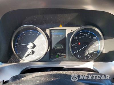 Zdjęcie 9 z 13 samochodu: 2018 TOYOTA RAV4 LE VIN:JTMBFREV6JJ728305 - miniatura
