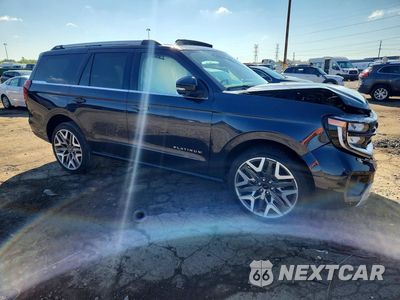 Czwarte zdjęcie samochodu z boku: 2026 FORD EXPEDITION PLATINUM VIN:1FMJU1MG3TEA04519 - miniatura