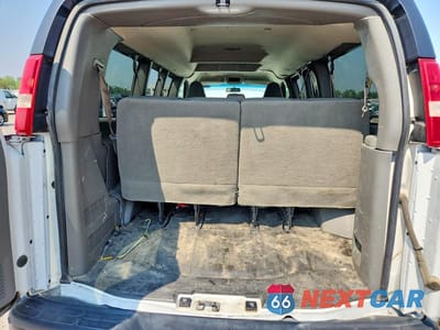Zdjęcie 10 z 13 samochodu: 2018 CHEVROLET EXPRESS G2500 LS VIN:1GAWGEFP5J1240107 - miniatura