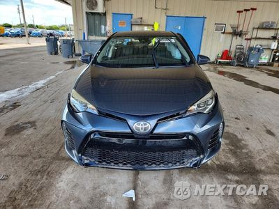 Piąte zdjęcie samochodu w środku: 2018 TOYOTA COROLLA SE VIN:5YFBURHE4JP807128 - miniatura